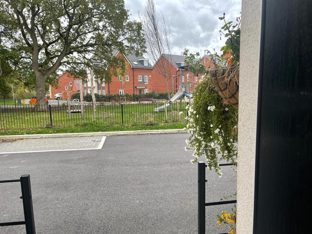 Ensuite Studio Apartment Bristol Exterior photo